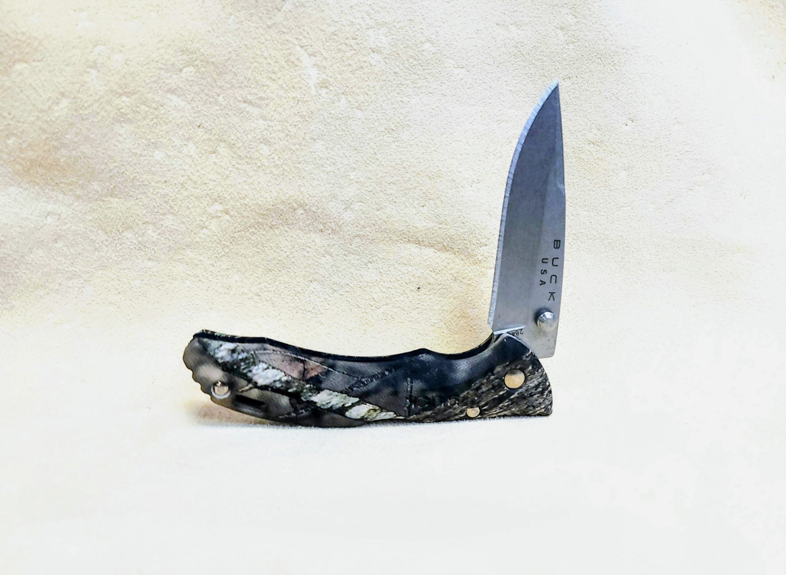 Buck 284 Bantam BBW (Model 0284CMS24-B) Camo